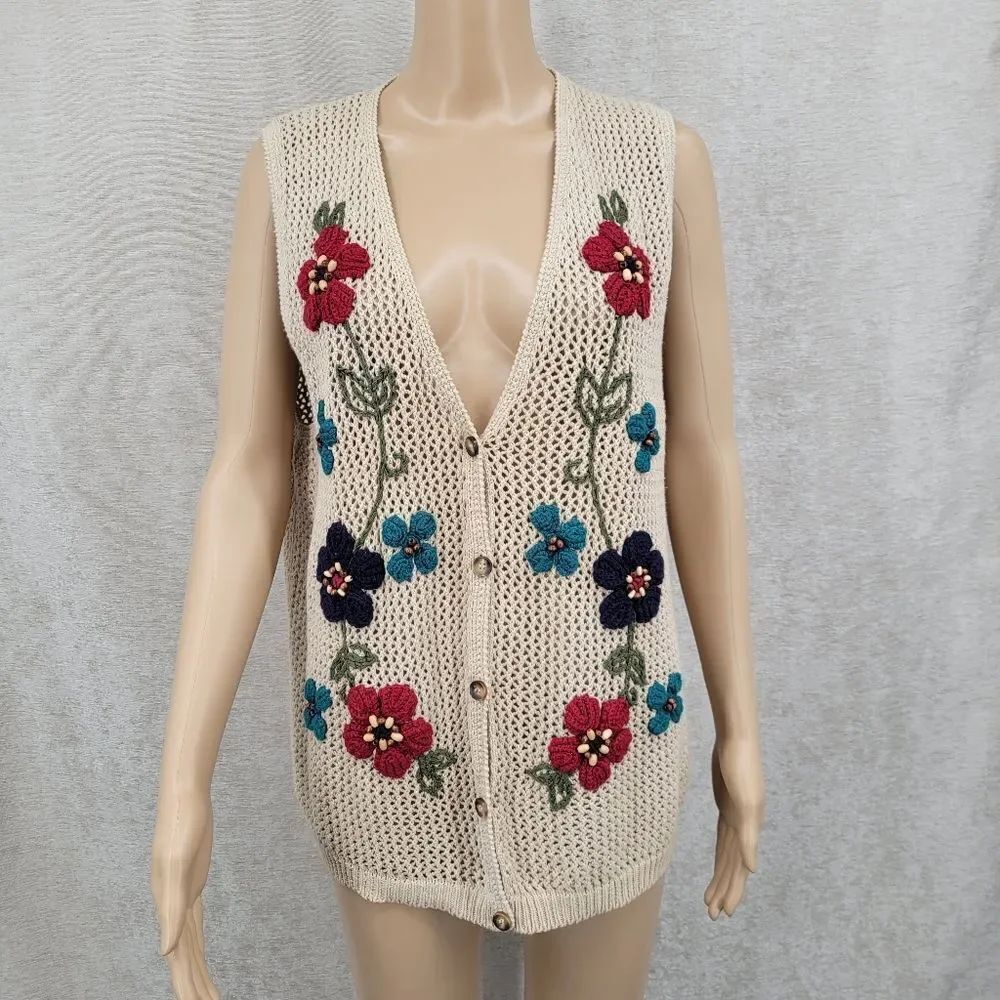 Jantzen Oatmeal Cream V-Neck Sweater Vest with 2D Knit Floral Design Beaded Boho